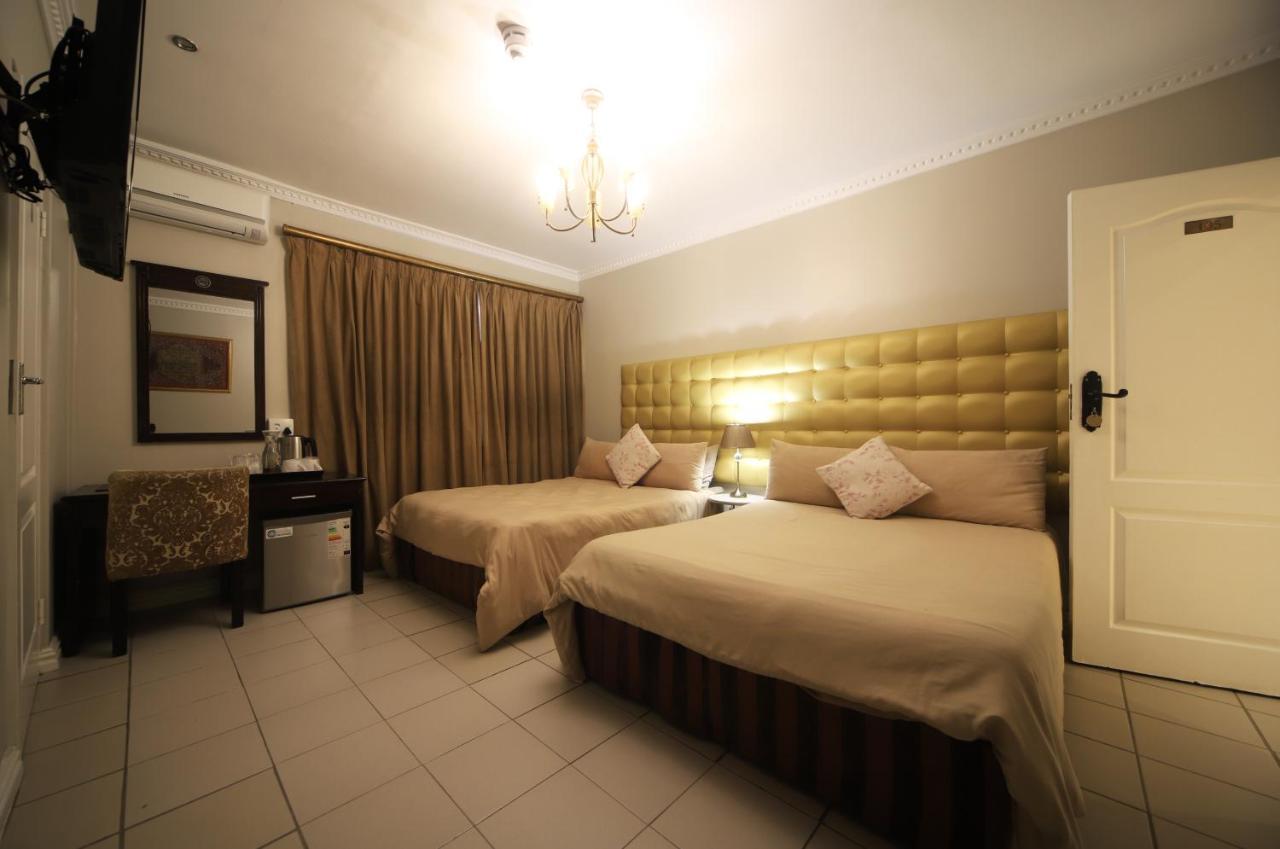 Savoy Lodge Cape Town Bilik gambar